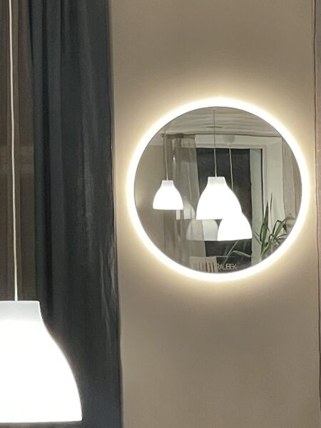 MOON MIRROR - SPOGULIS ar LED apgaismojumu