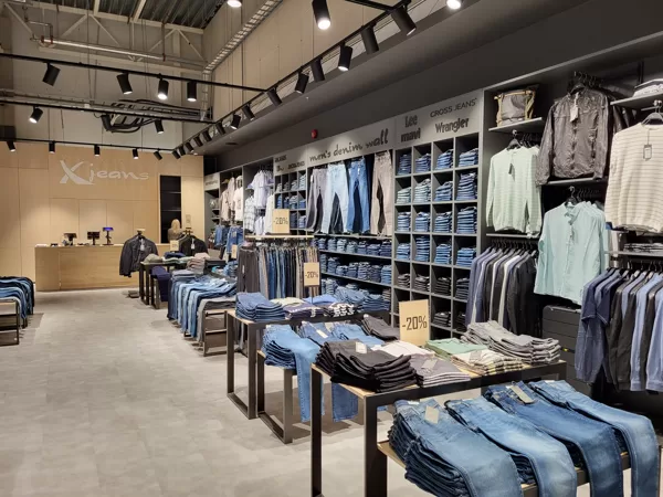 TIRDZNOECĪBAS VIETA "X JEANS"